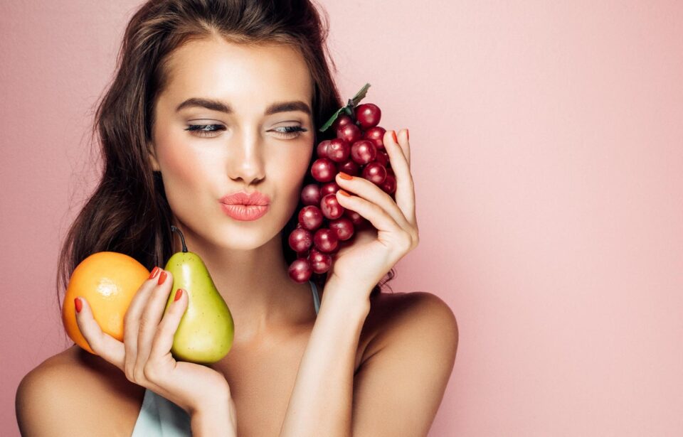 cibi che fanno crescere i capelli